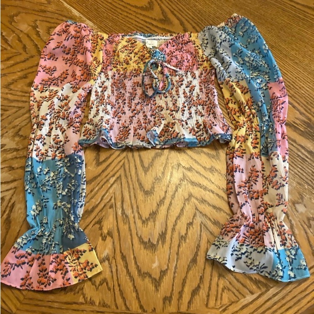 Lena Long Sleeve Crop Blouse Top Woman’s Size M